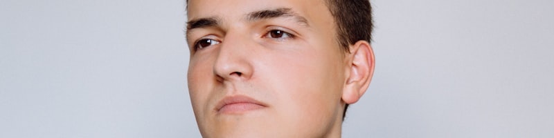 上周竞猜达人用户头像 - 一位面带微笑的男性球迷
